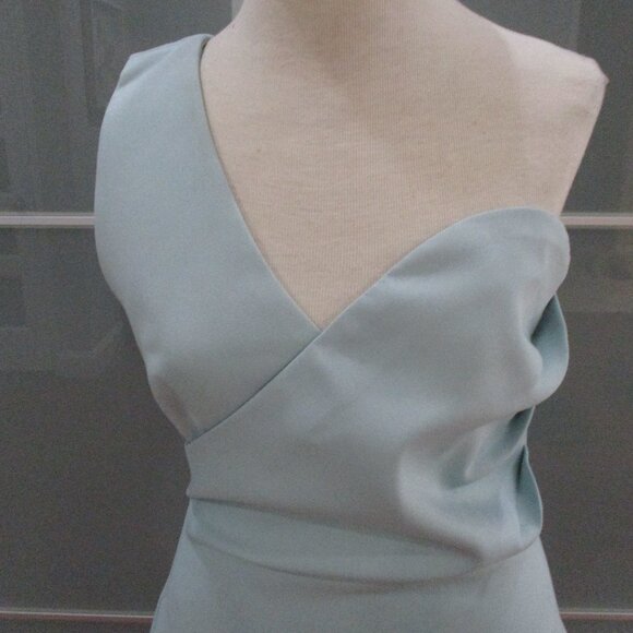 Elliatt "Theodora Dress" One Shoulder Asymmetrical Hem - Picture 2 of 9